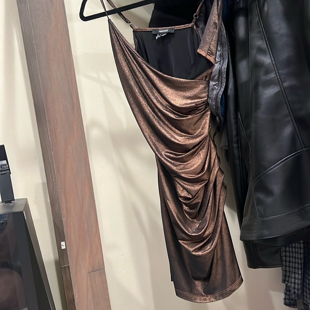 Small adult forever 21 skintight brown minidress